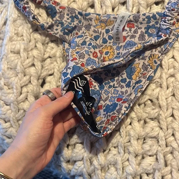 Zaful Multicolor Floral Bikini Set - Blue, Yellow, Red & Cream - Picture 5 of 7